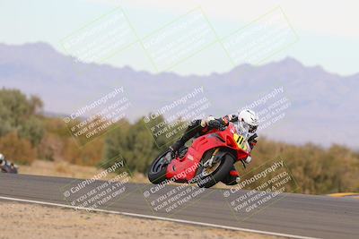 media/Dec-17-2022-SoCal Trackdays (Sat) [[224abd9271]]/Turn 9 Side (245pm)/